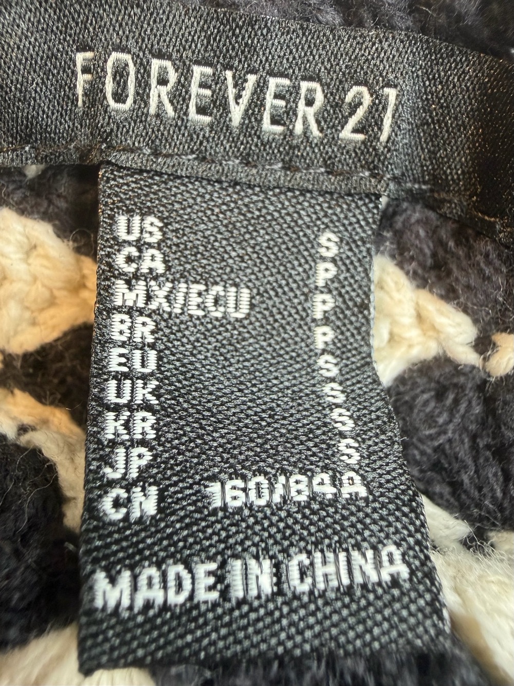 Forever 21 Black and Cream Crochet Tank Top Sise S - Picture 9 of 10